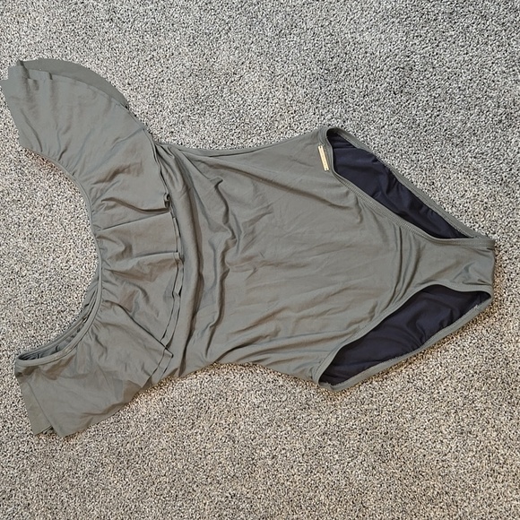 NWOT Michael Kors Guine Off shoulder Ruffle One Piece Swim sz 10 - Picture 2 of 9